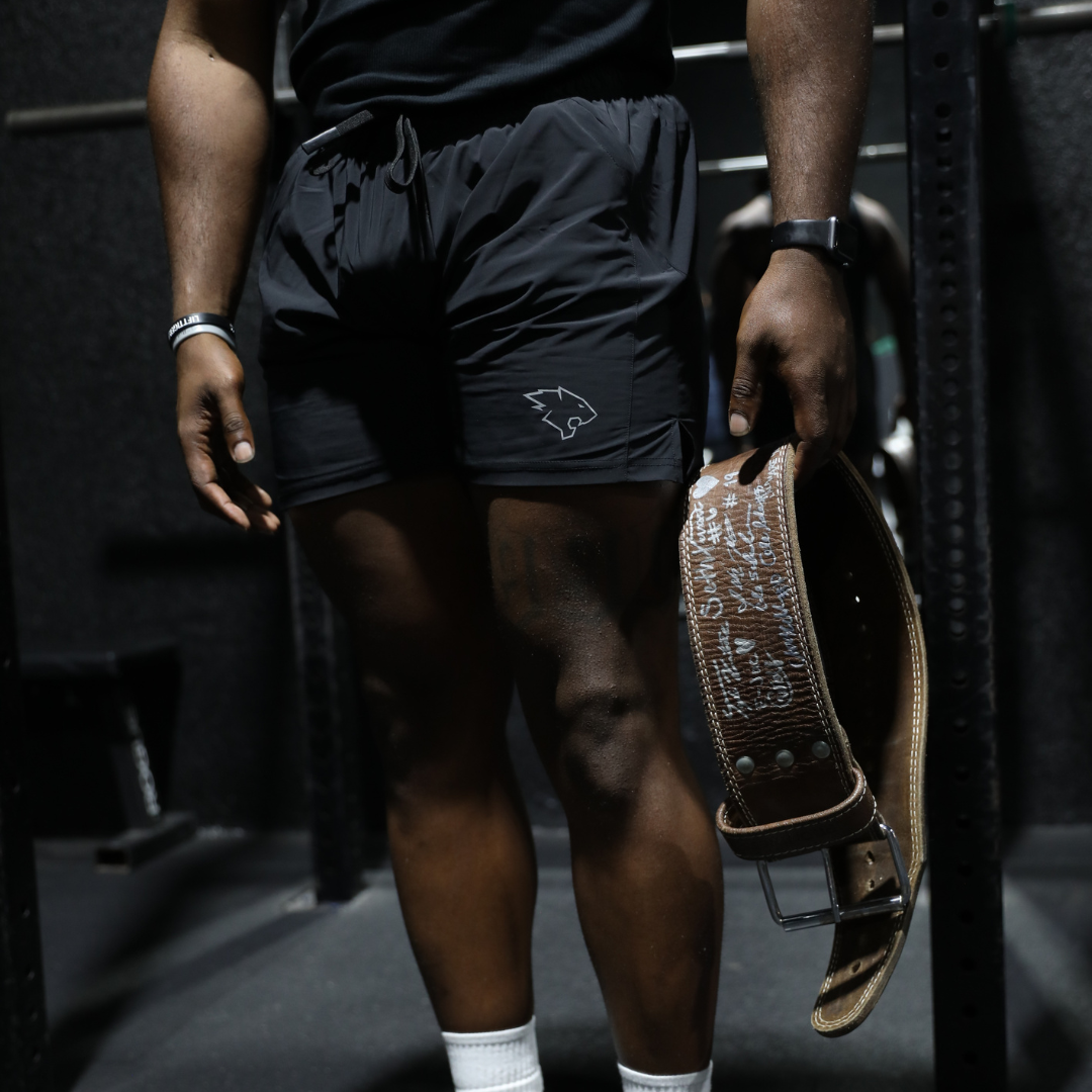 ESSENTIAL 5” SHORT - BLACK