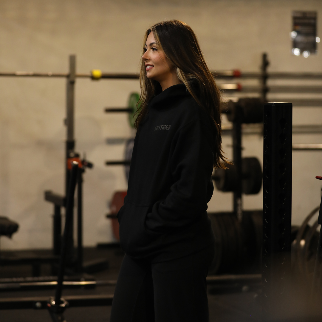 STRENGTH HOODIE - BLACK