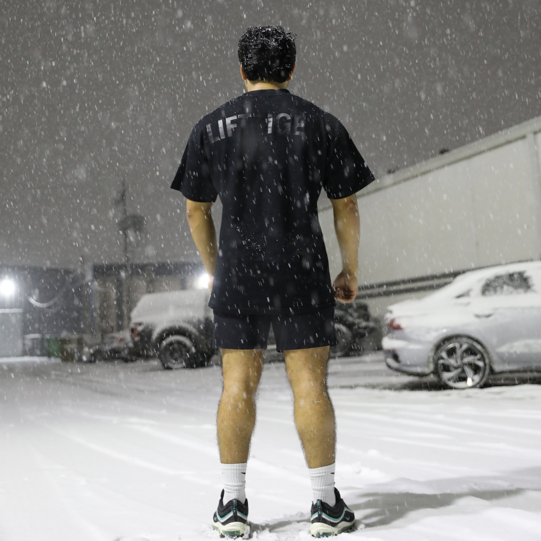 STRENGTH HEAVY TEE - BLACK