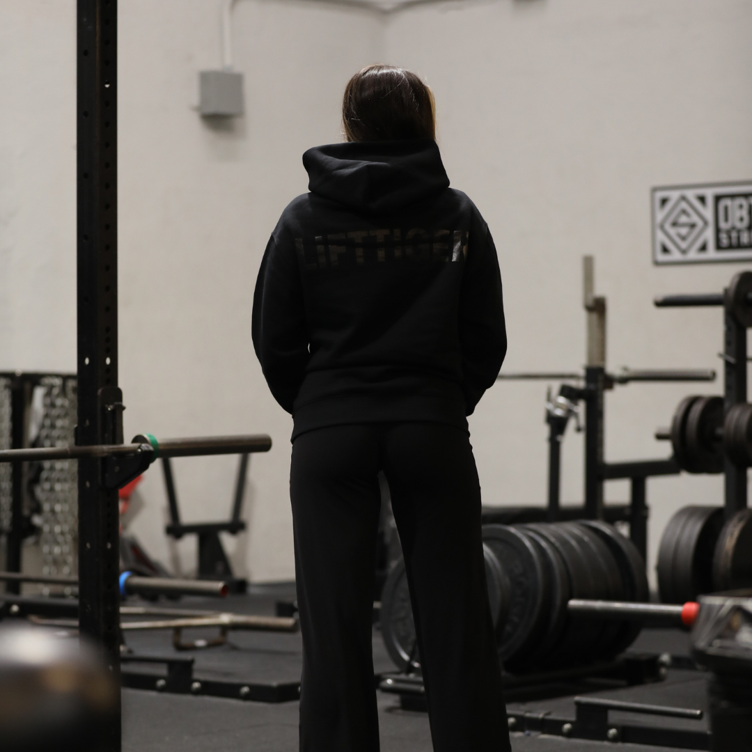 STRENGTH HOODIE - BLACK