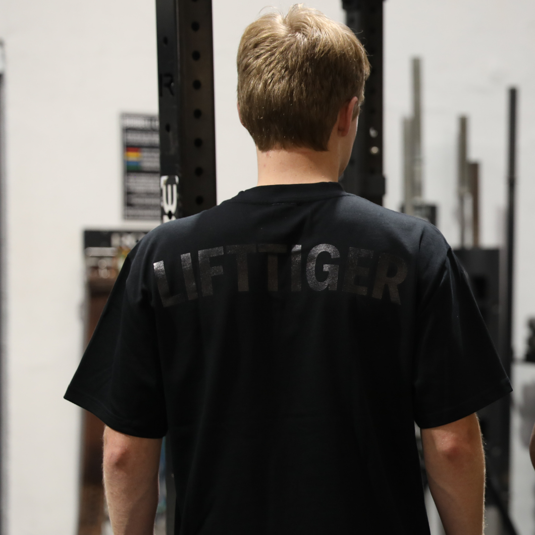 STRENGTH HEAVY TEE - BLACK